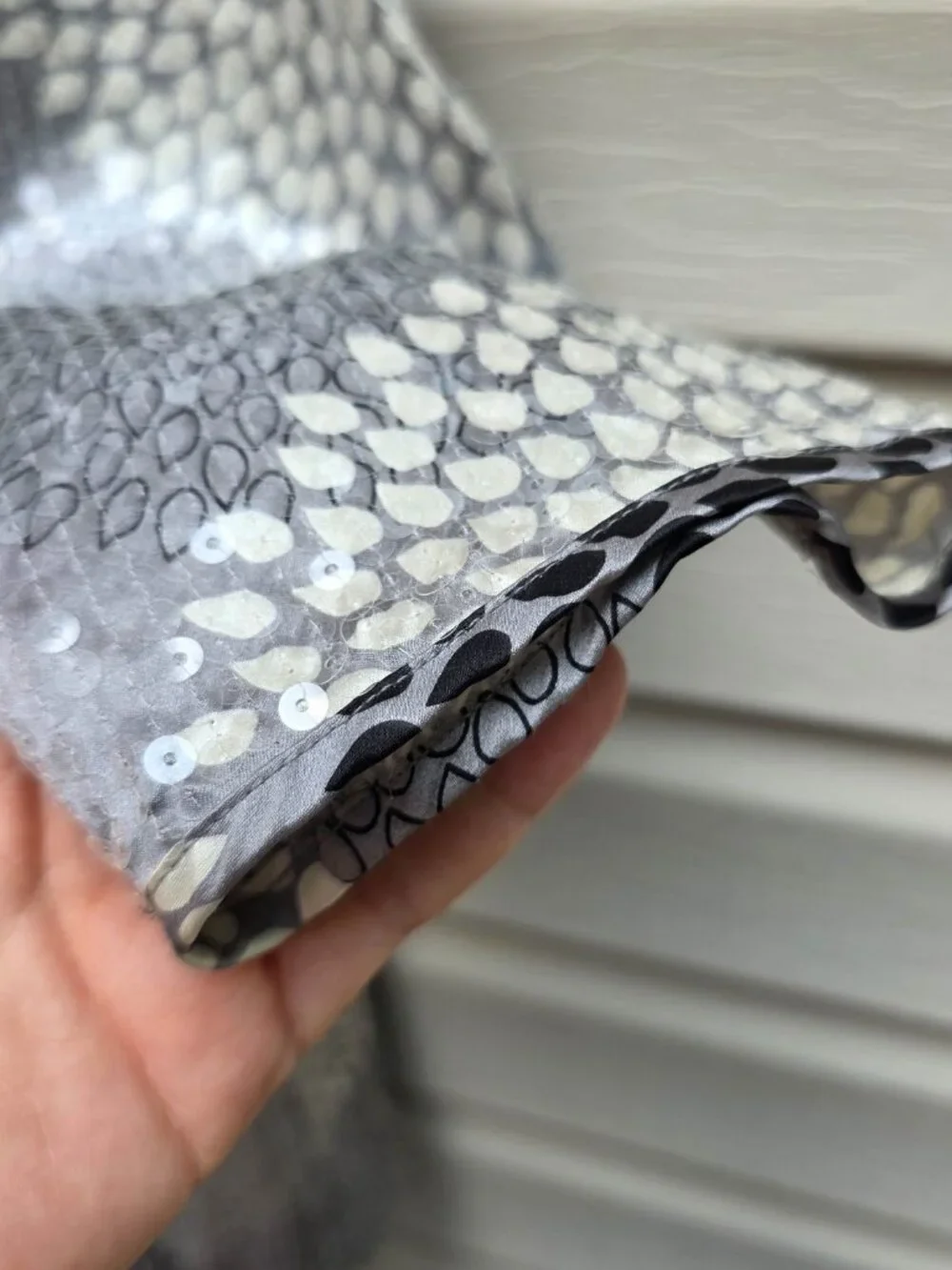 Tory Burch Wendy Silk Sequin Tunic Dress Top Gray Silver Size 8 Party Cocktail